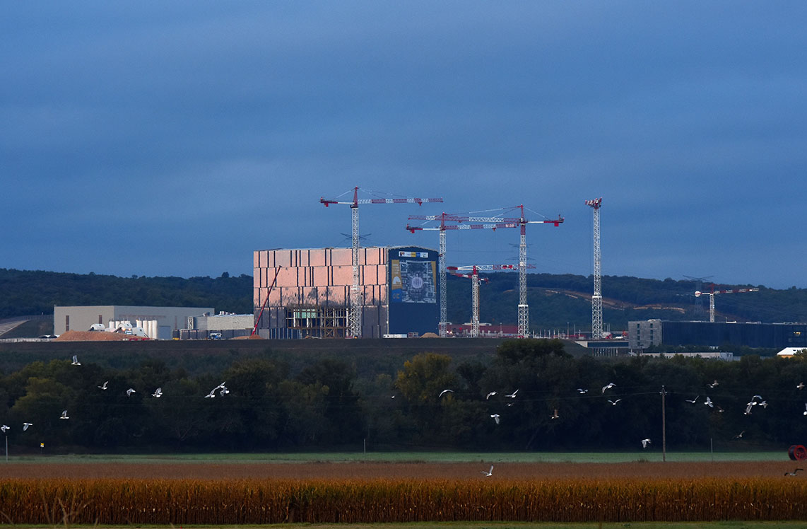 De nombreux pays collaborent à la construction de l’installation nucléaire expérimentale ITER. © ITER Organization